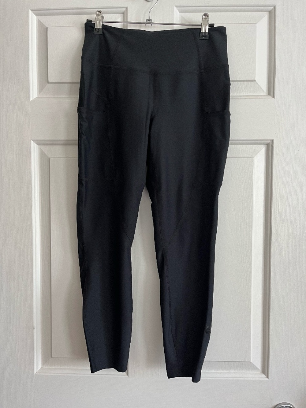 L.L. Bean Everyday Performance High Rise ⅞ Pocket Black Tights | Size Small Pet